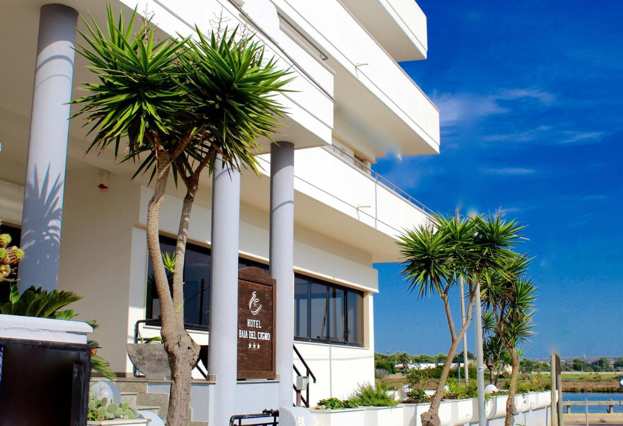 Hotel Baia Del Cigno Торре-Сан-Джованни-Удженто Экстерьер фото
