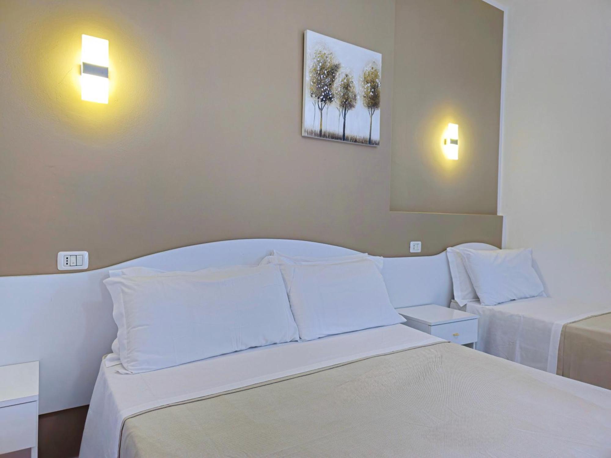 Hotel Baia Del Cigno Торре-Сан-Джованни-Удженто Экстерьер фото
