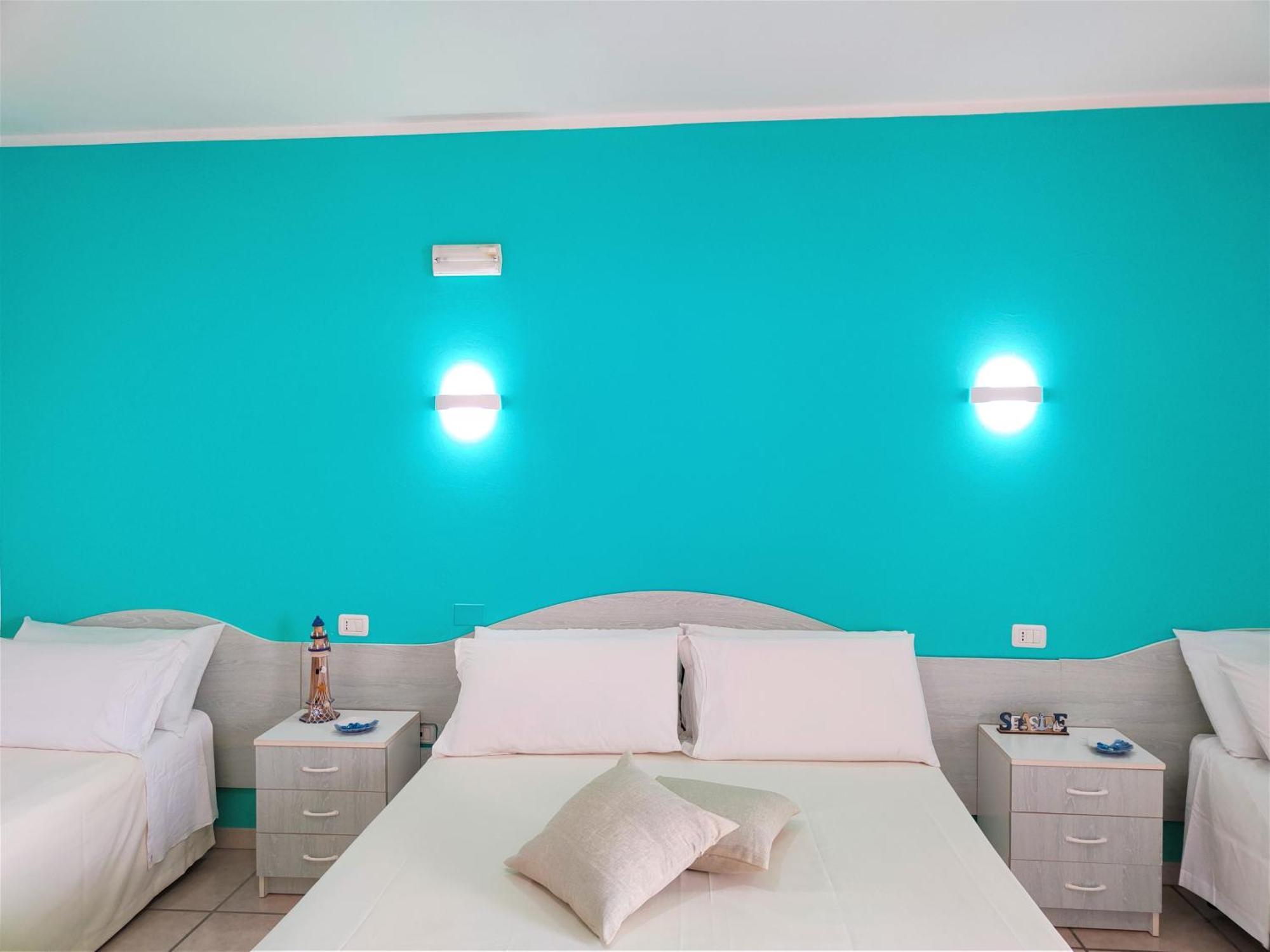 Hotel Baia Del Cigno Торре-Сан-Джованни-Удженто Экстерьер фото